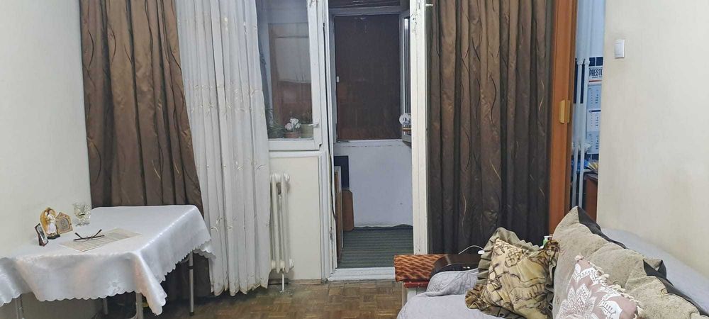 Apartamente 2 camere de vanzare Pitesti, Trivale etaj 2/4, complex II