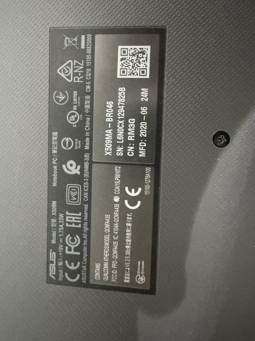 Laptop ASUS X509MA - display spart. fara ram si hdd