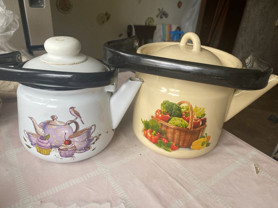 Чайники б/у эмалированные