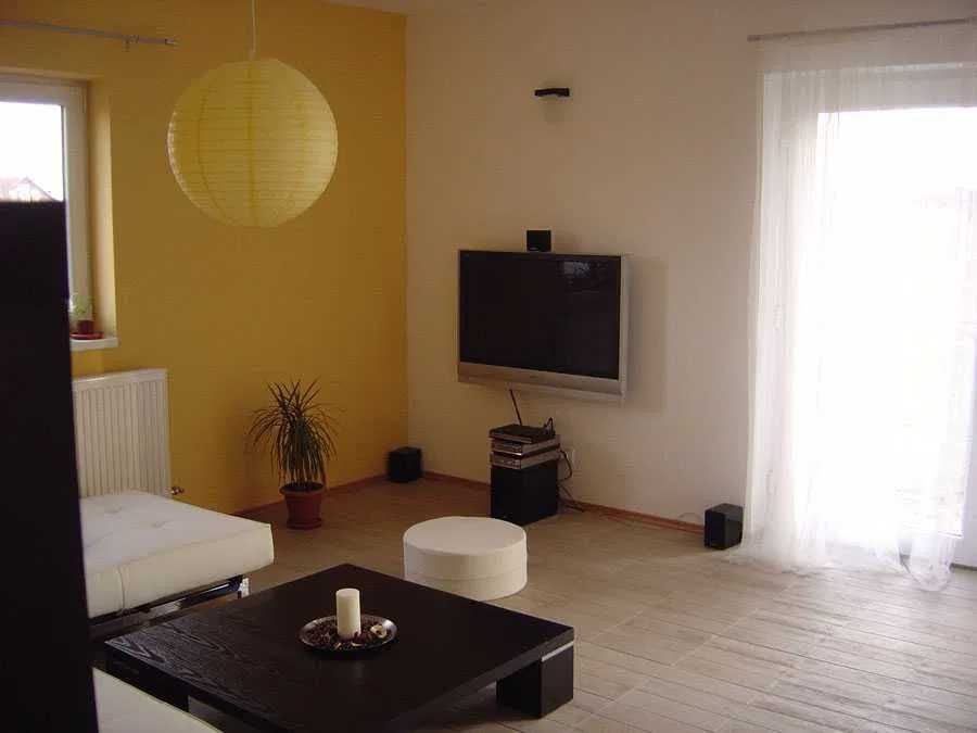 Închiriez casa 5 camere cu toate utilitățile, 10 km de Oradea