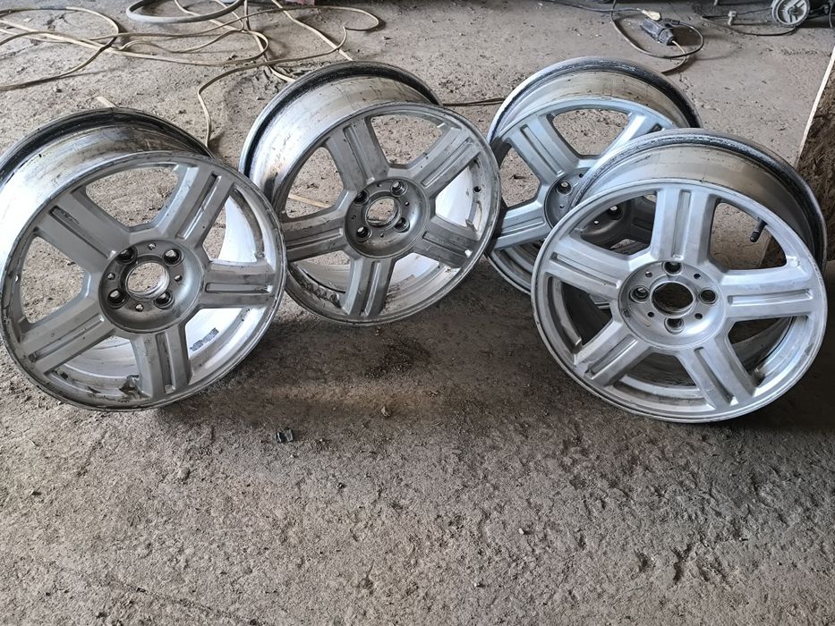 Продам торусы 15 размер