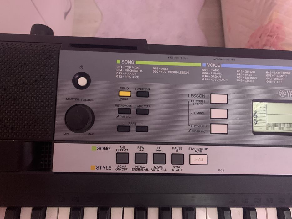 Пияно Yamaha……….