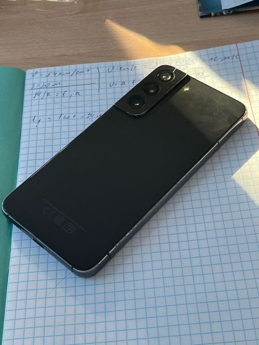 Samsung S22 128гб