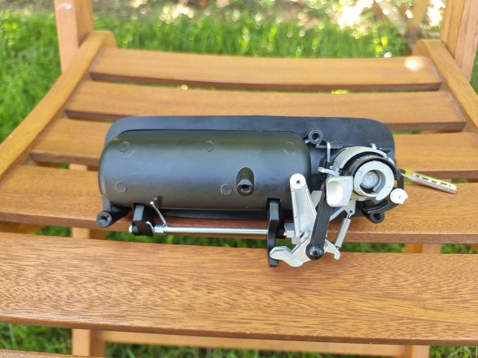 Maner exterior deschidere haion cu 2 chei – VW Golf 4 Lupo Polo 6N2