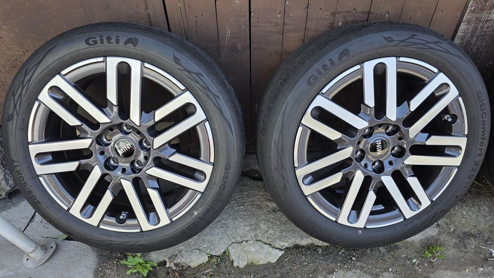Нови!Оригинални 17" MINI CLUBMAN F54 5x112 7j IS47 Гуми 2025 205/50/17 Giti