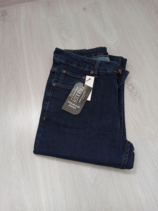 Големи и нормални 31 до 37 размери дънки класически, прави и големи ра