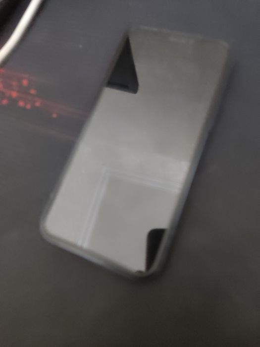 Телефон IPhone 12 mini