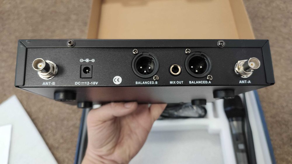 Безжични микрофони с приемник DIVA SP20