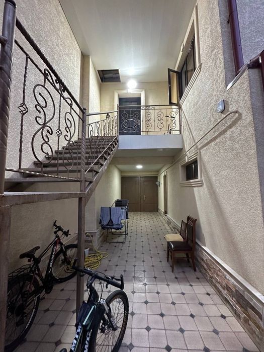 ПРОДАЁТСЯ Дом 2,3- сотки, евроремонт Академгородок 177000