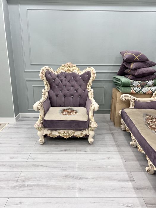 Диван с креслами