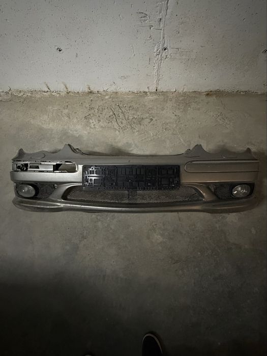 Mercedes w203 AMG предна броня