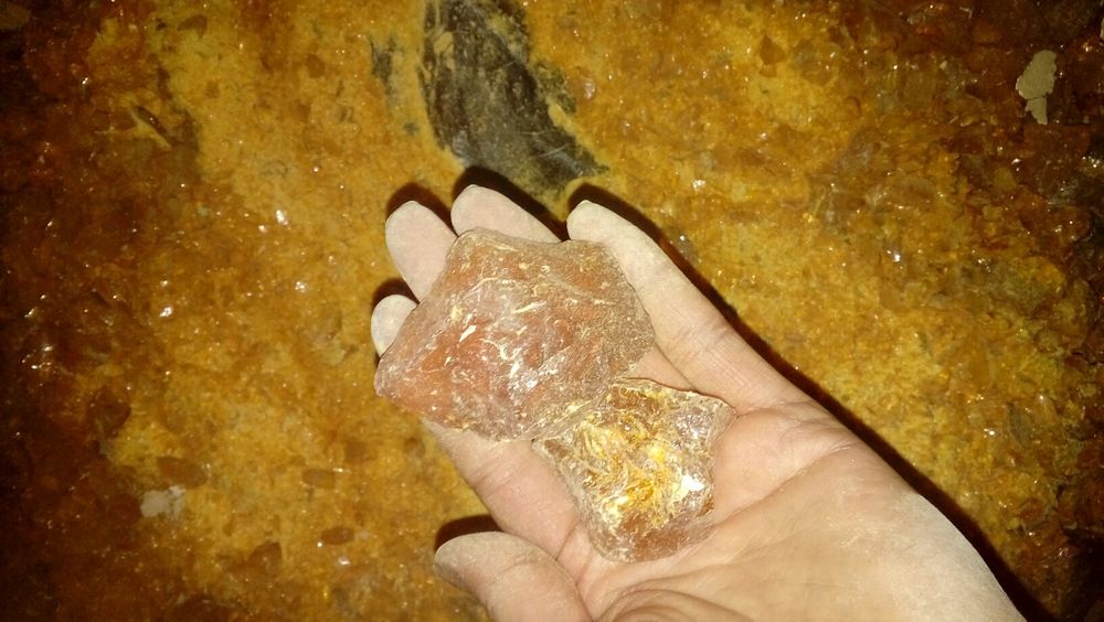 Продам канифоль.