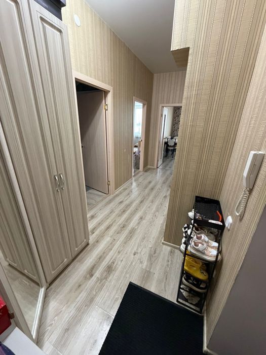 Продам двух комнатную квартиру
