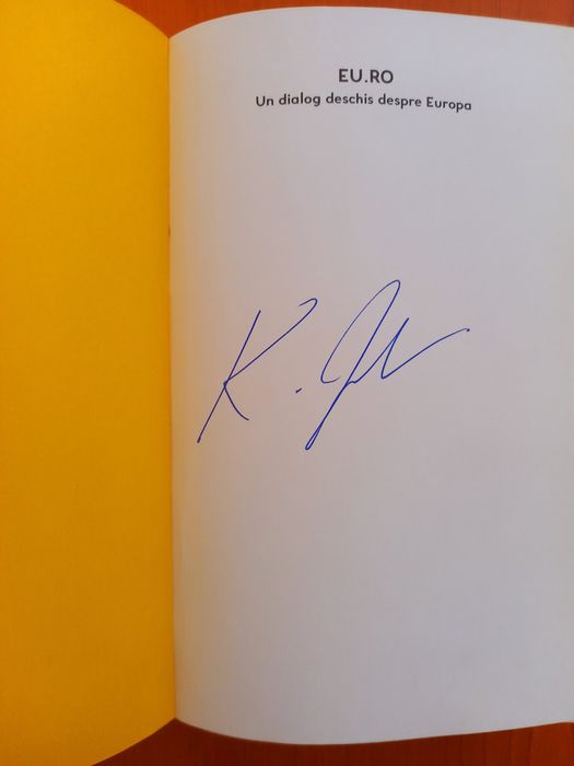 Carte cu autograf (Dl. Presedinte Prof.  Klaus Werner Iohannis) pentru colecționari