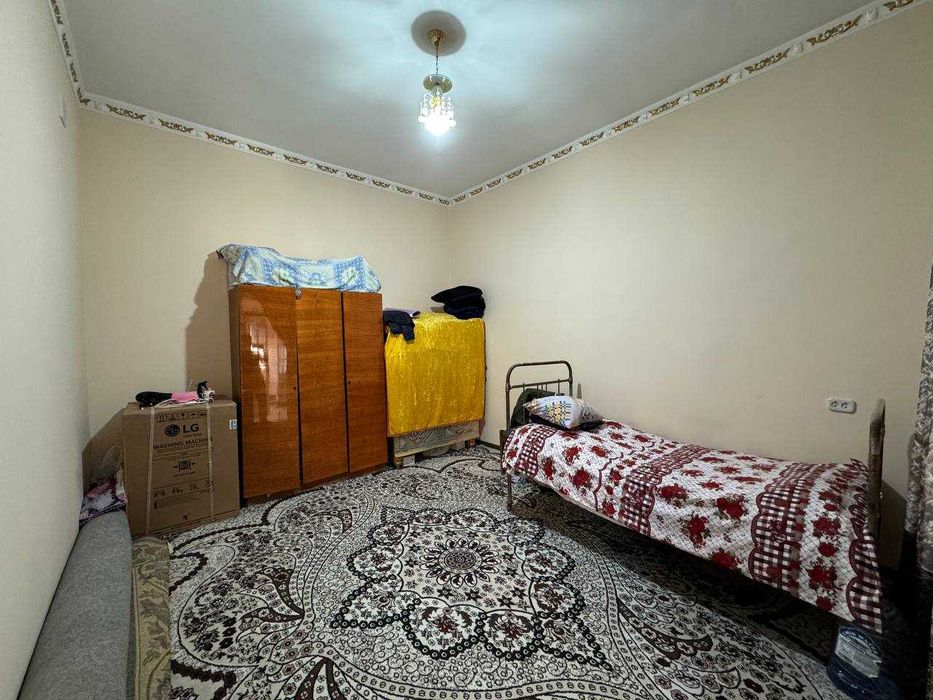 5 so’tiqli tayyor hovli sotiladi. Gaz, svet, suvdan muammosi yoq.