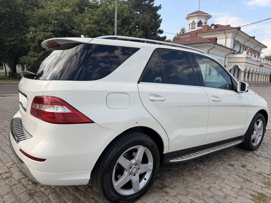 MERCEDES-BENZ ML-Class 2012 — imagine 4