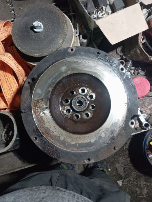 Маховик вместе с корзиной