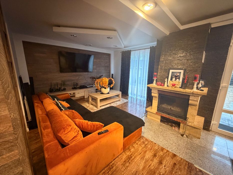 Casa de Vanzare ZONA POLTURA