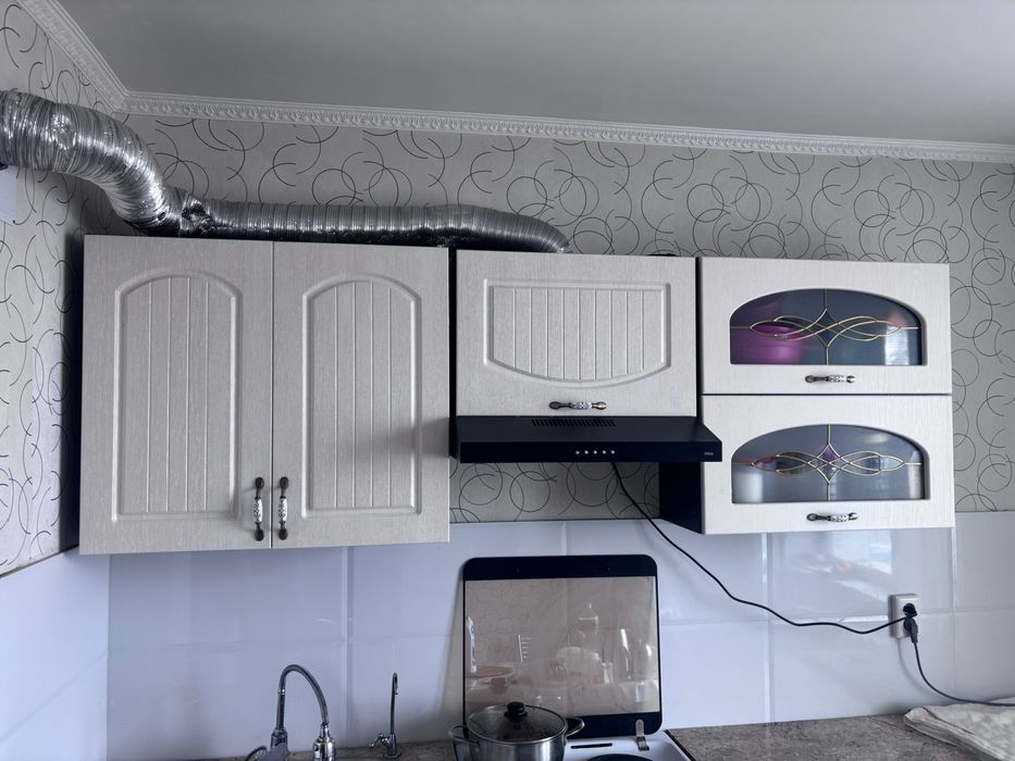 Продам кухню срочно