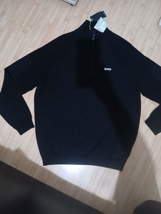 Pulover boss nr xl.nou originals