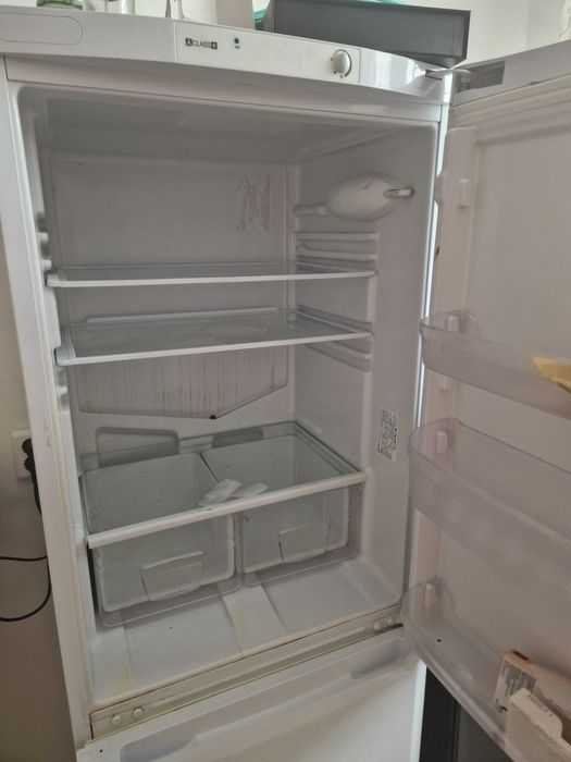 Холодильник indesit