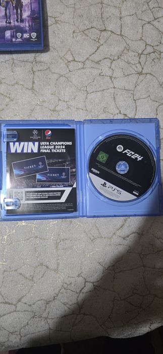 Продават се дискове за ps5 топ състояние