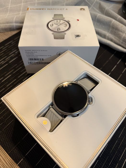 Часовник Huawei Watch GT 4
