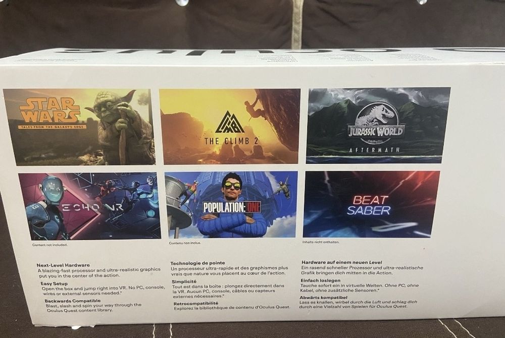 Vând Ochelari VR META Oculus Quest 2 alb, cu capacitate de 128 GB. Pro