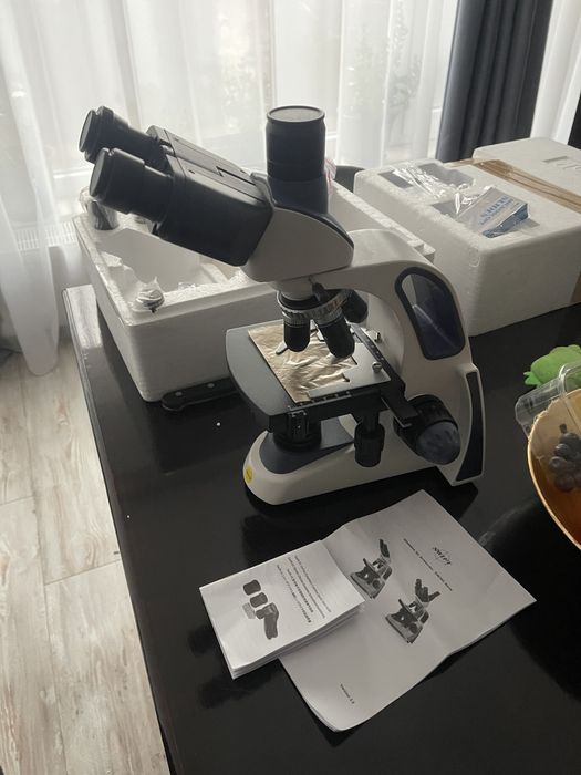 Microscop trinocular SWIFT SW380T