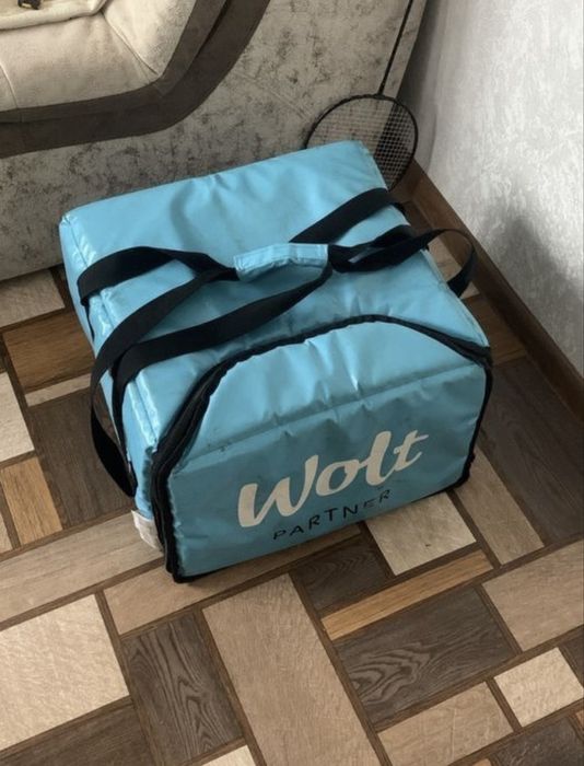 Wolt курерская сумка прадается