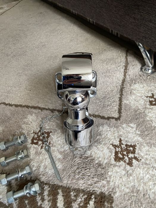 Продам фаркоп на ленд крузер