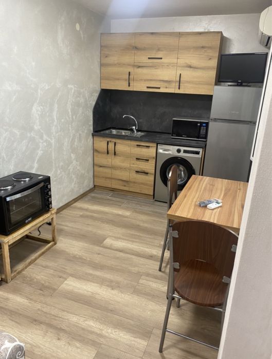 Дава се под наем Едностаен апартамент в Варна, Колхозен пазар - 26 кв.м за 316.2 € - Снимка #3