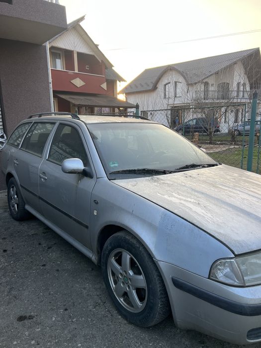Dezmembrez Skoda Octavia 1