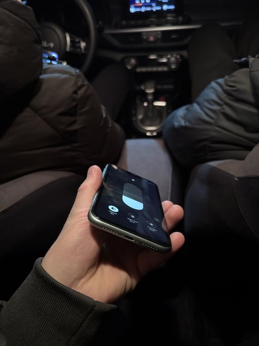 Айфон 11 в отличном состоянии