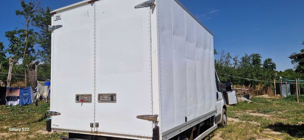 Transport marfă 3,5 maximă autorizată