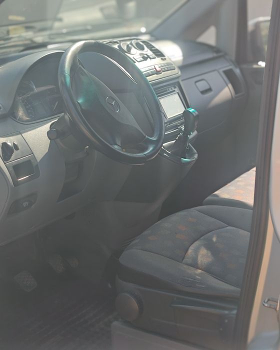 Vând Mercedes vito 2200