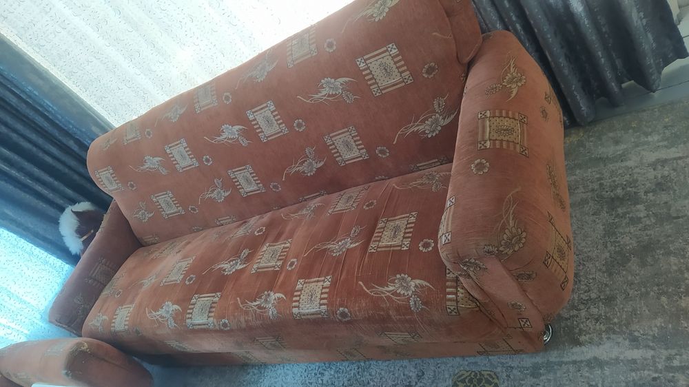 Диван и кресло-2