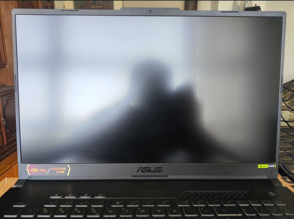 Asus TUF Gaming Laptop A17 /CPU  R7 7735/GPU 4060/16gb DDR5/ 17incha 144hz Full Hd! Като нов!