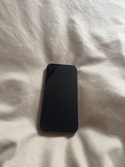 Продается iPhone 14 pro в хорошем состоянии