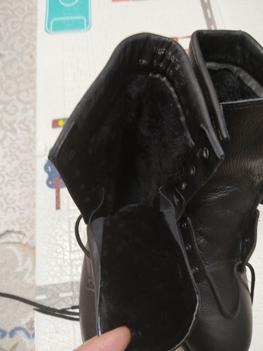 Продам зимние берцы