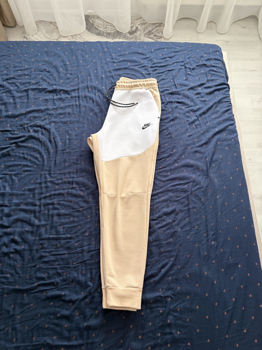 Pantaloni trening Nike Tech Fleece