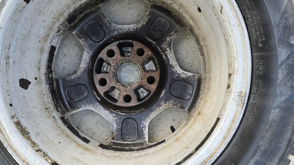 Диск с шиной 205/65/15