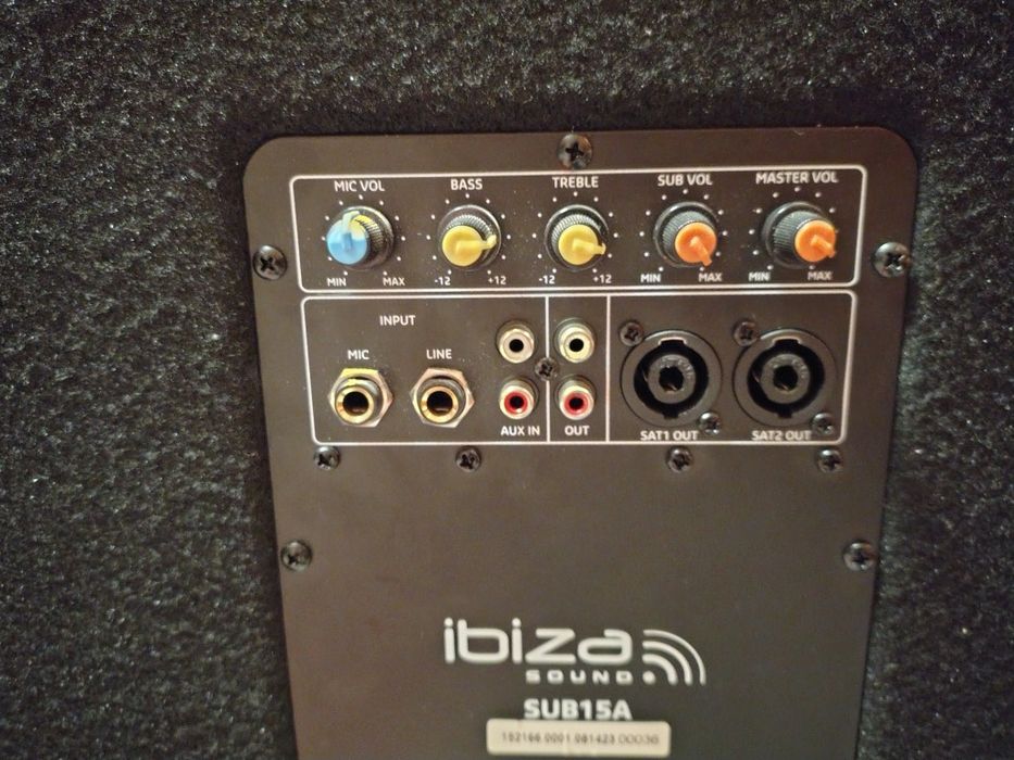 Vând subwoofer ibiza