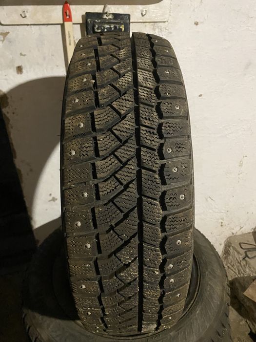 Продам зимнюю шину 185/65/15