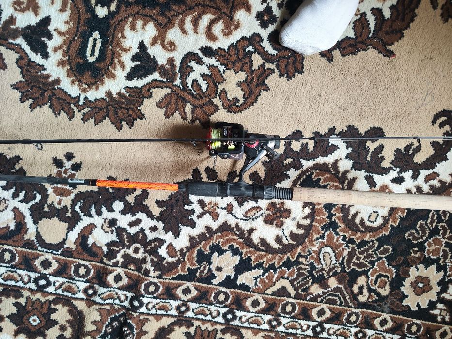 Продам спиннинг 1раз использовал 2.70 kaida + катушка