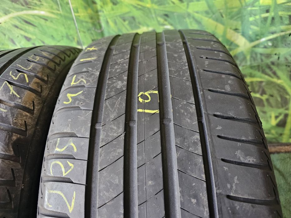 225 45 17 vara bridgestone
