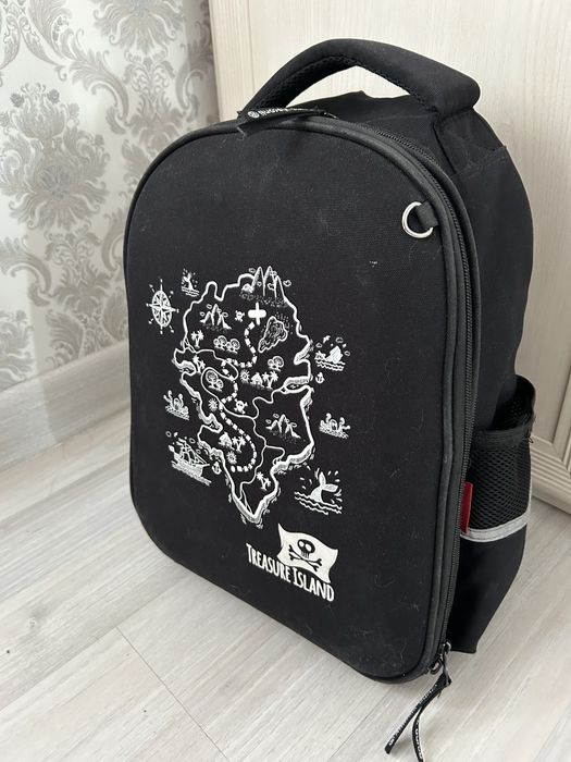 Школьный рюкзак 2000 тг.