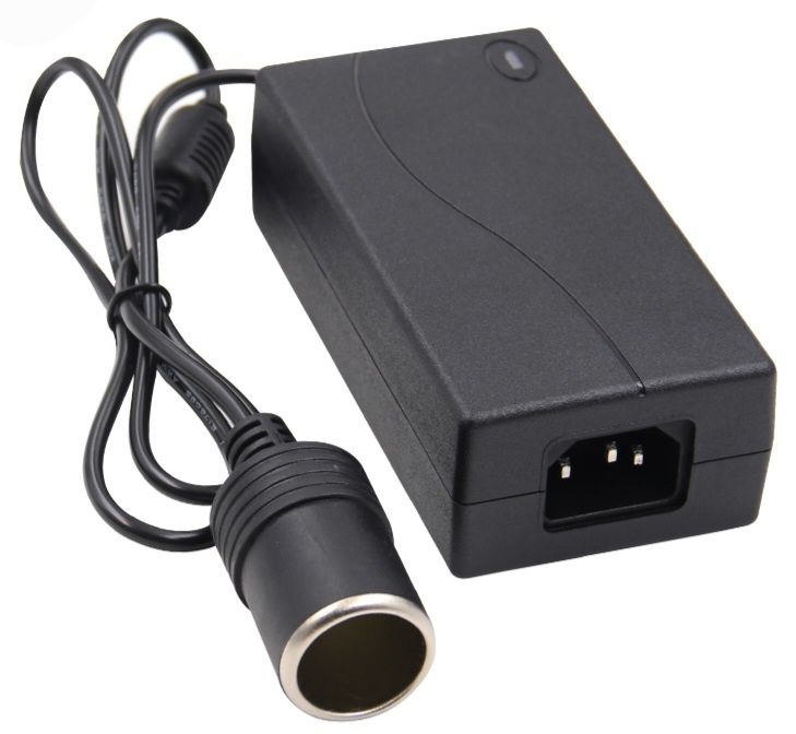 Адаптер от 220 на 12V, 5A - тип запалка за кола