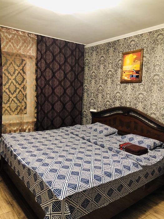 Сутки, ночь Республики Артем, Жастар