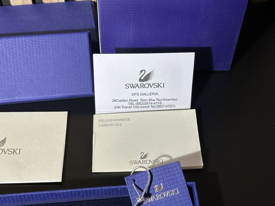Нова Дамска Гривна Swarovski Dazzling Swan bracelet с пълна опаковка и документация